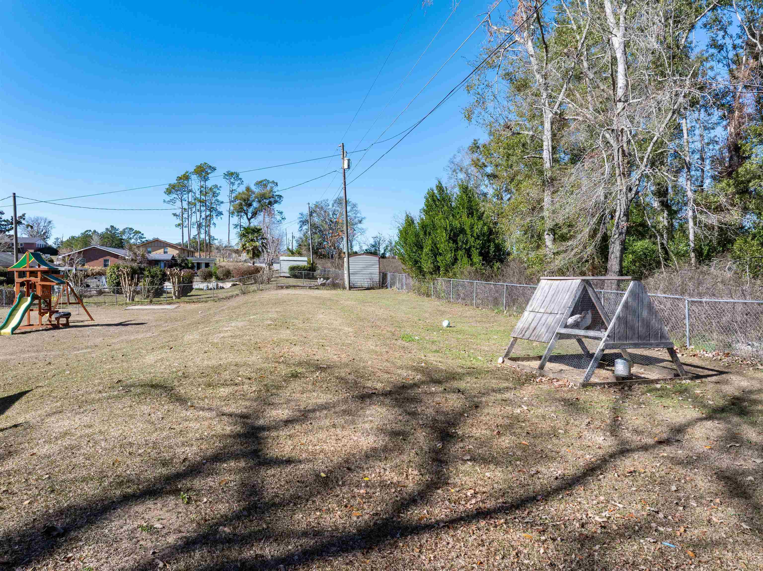 454 Northwest Whispering Pines Loop Madison, FL 32340 - Photo 2 of 40