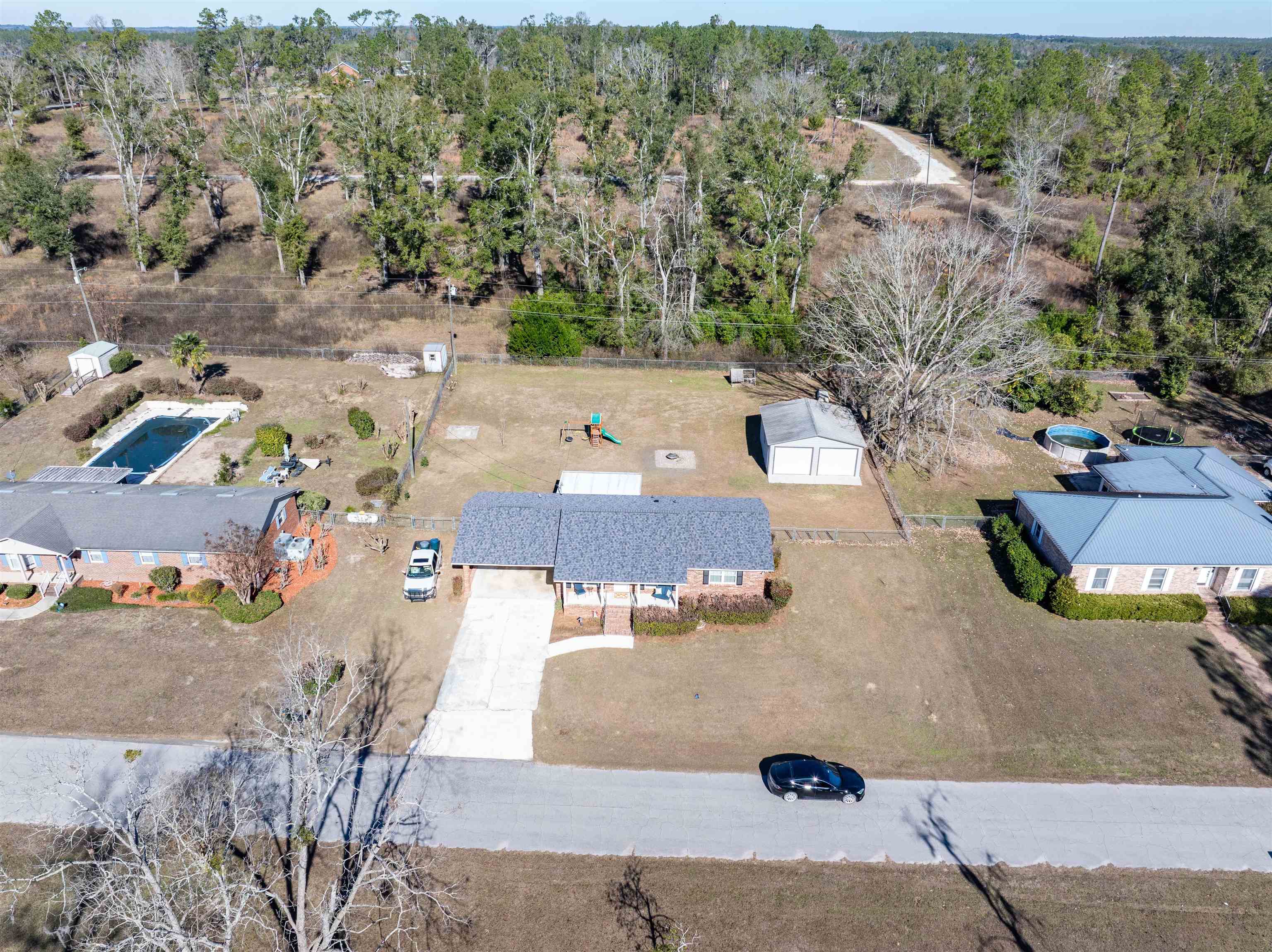 454 Northwest Whispering Pines Loop Madison, FL 32340 - Photo 5 of 40