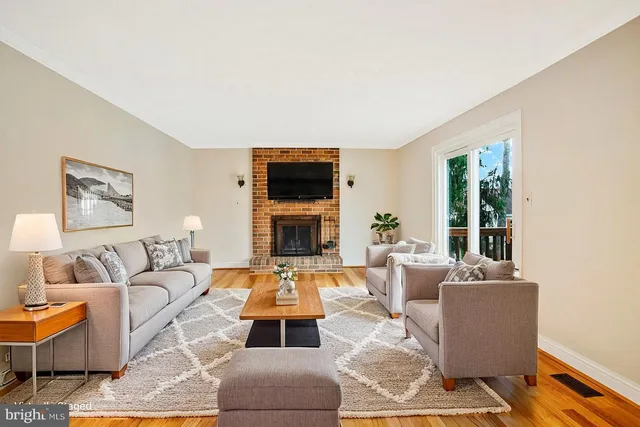 $725,000 | 9201 Broken Timber Way, Columbia, MD 21045