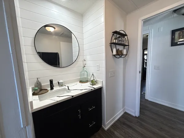 $95,000 | 22 Hearthside Drive, Matteson, IL 60443