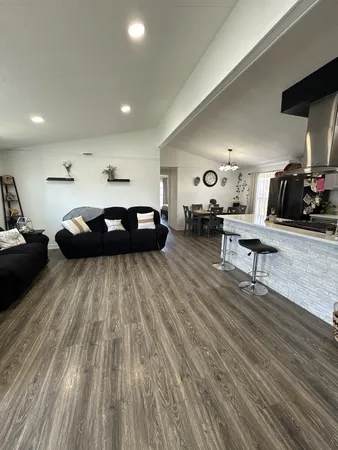 $95,000 | 22 Hearthside Drive, Matteson, IL 60443