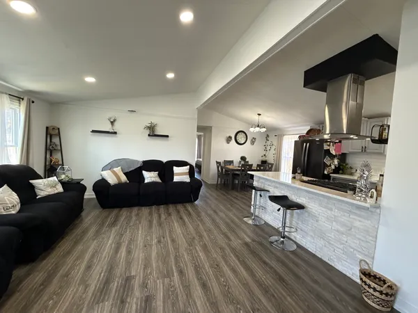 $95,000 | 22 Hearthside Drive, Matteson, IL 60443