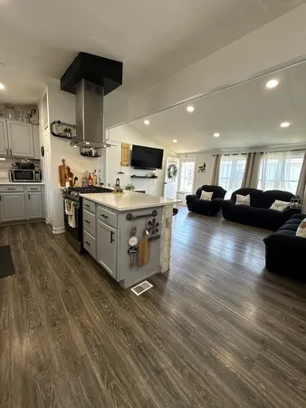 $95,000 | 22 Hearthside Drive, Matteson, IL 60443