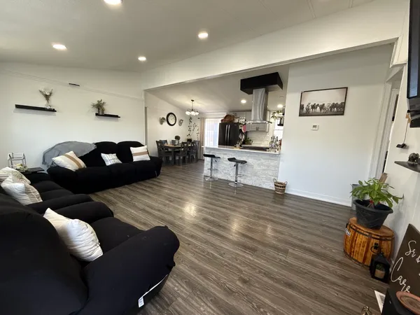 $95,000 | 22 Hearthside Drive, Matteson, IL 60443