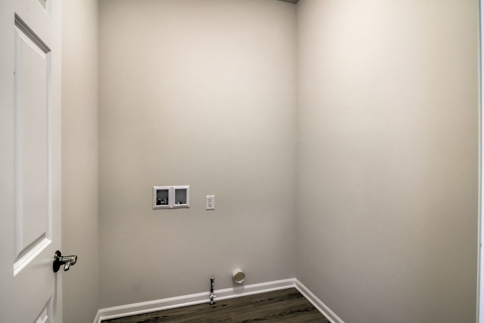 715 Maplewood Circle Elburn, IL 60119 - Photo 18 of 32 a view of a small space