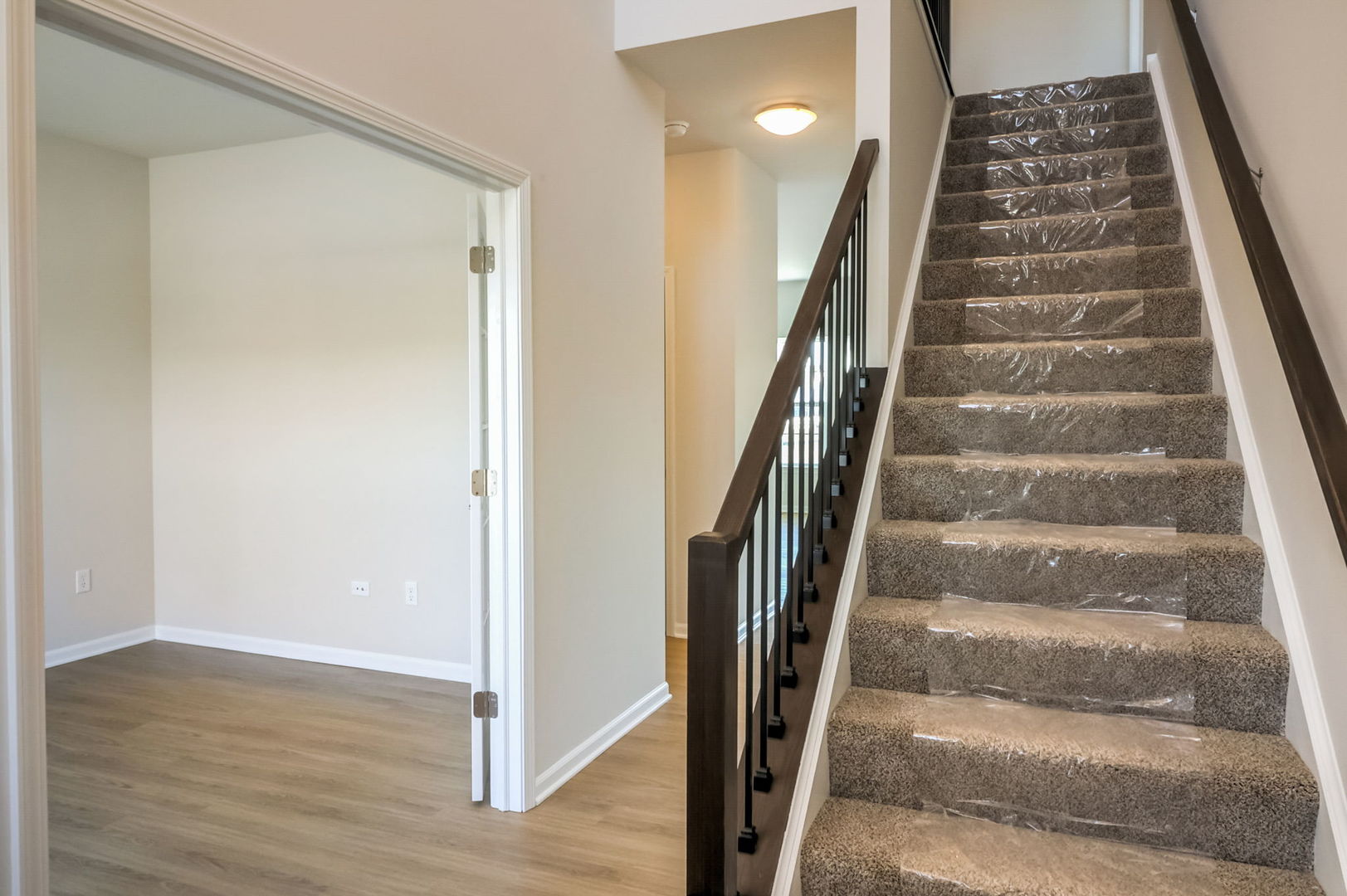 715 Maplewood Circle Elburn, IL 60119 - Photo 8 of 32 a view of an entryway