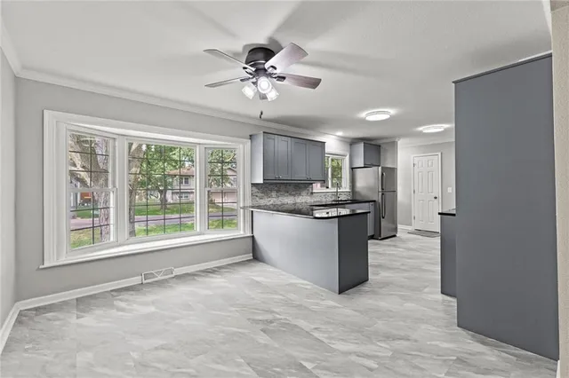 $329,800 | 404 North Washington Street, Spring Hill, KS 66083