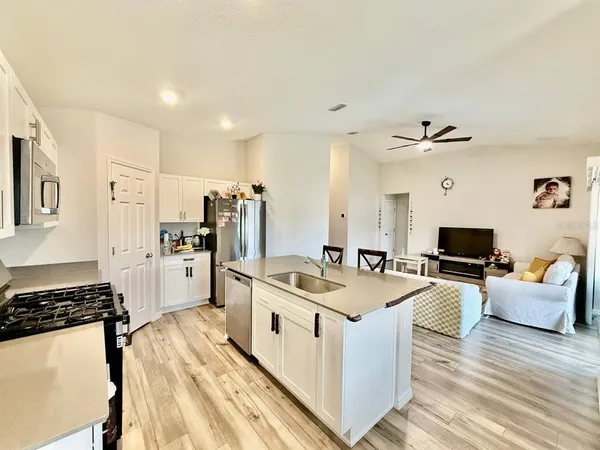 $2,580 | 14841 Sterling Spur Avenue, Lithia, FL 33547