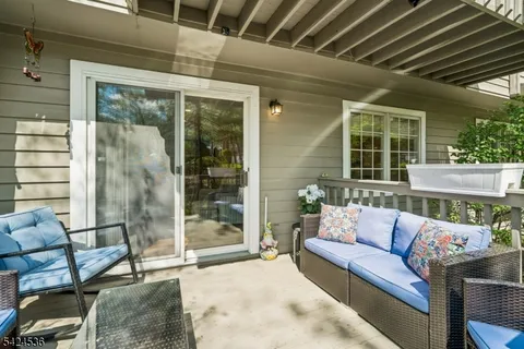 $759,000 | 1 Beekman Hill Road, Caldwell, NJ 07006
