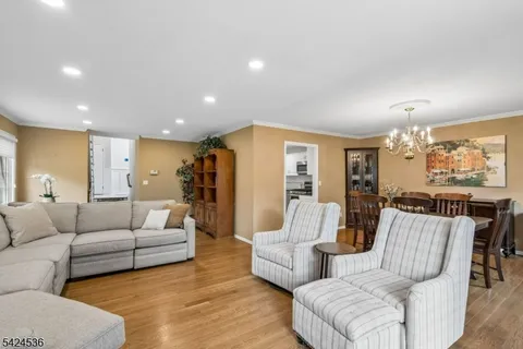 $759,000 | 1 Beekman Hill Road, Caldwell, NJ 07006