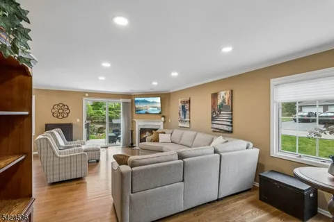 $759,000 | 1 Beekman Hill Road, Caldwell, NJ 07006