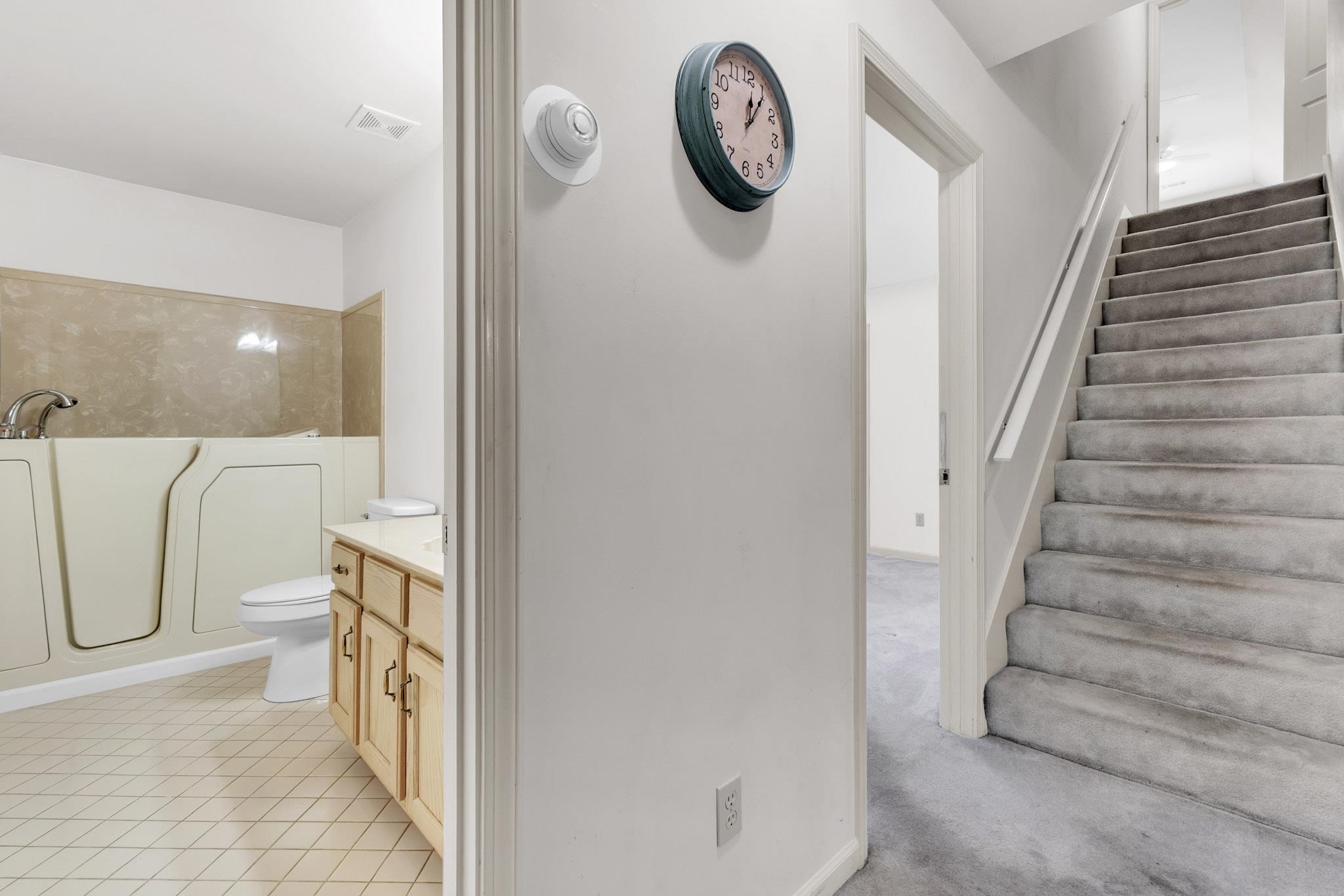 6307 Thistle Point Bartlett, TN 38135 - Photo 10 of 31 a view of a hallway with elevator