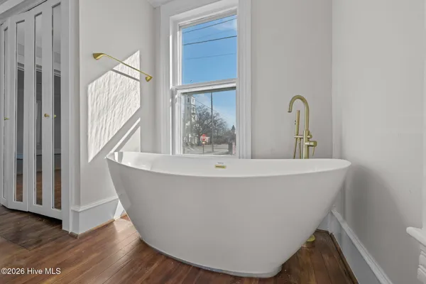 $680,000 | 501 New Street, New Bern, NC 28560