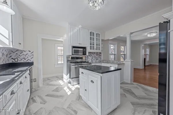 $680,000 | 501 New Street, New Bern, NC 28560