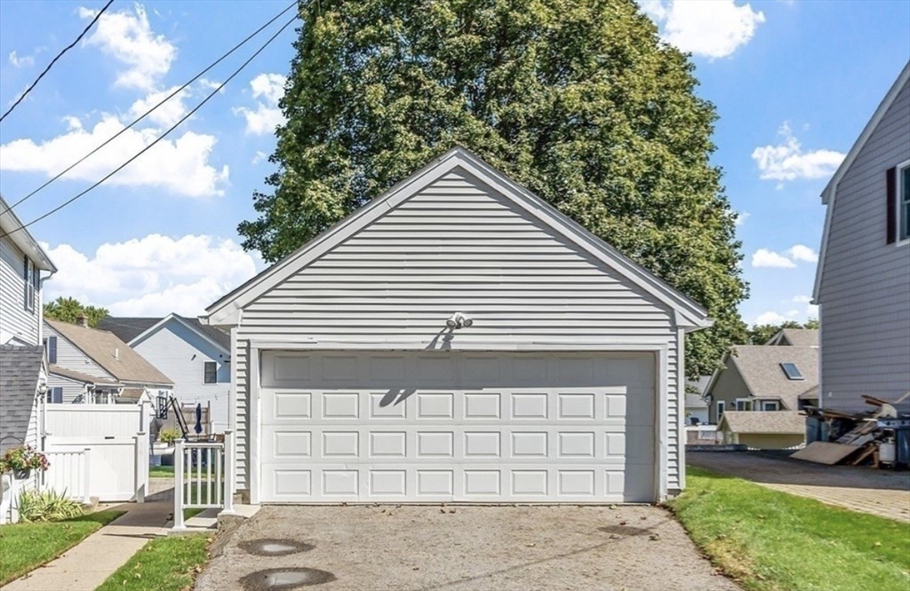 22 Abbott Road Waltham, MA 02452 - Photo 16 of 36