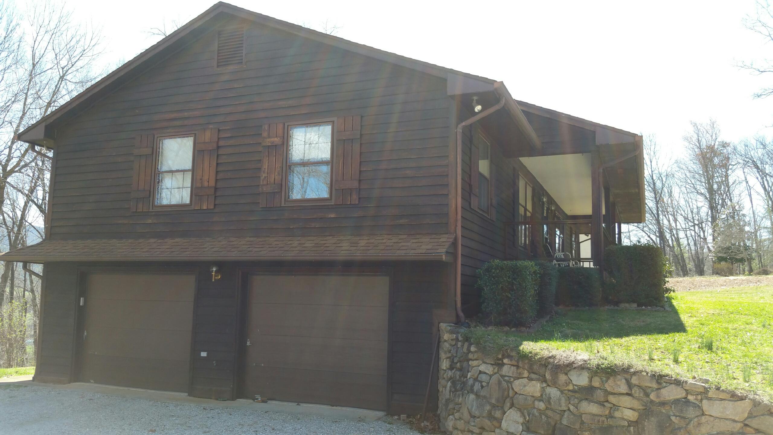 6245 Hillcrest Road Salem, VA 24153 - Photo 5 of 34 Left Side View