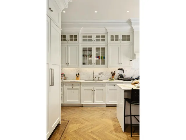 $8,250,000 | 390 West End Avenue, Unit 10D | Upper West Side