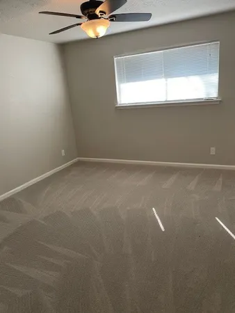 $1,600 | 407 West Semands Street, Conroe, TX 77301
