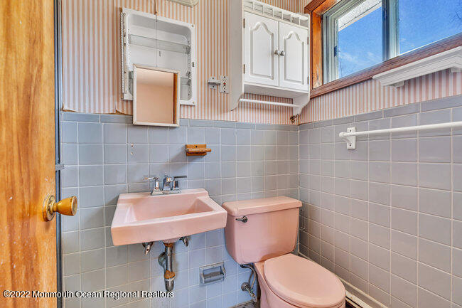 1627 Marconi Road Wall, NJ 07719 - Photo 15 of 34 037_dsc02811