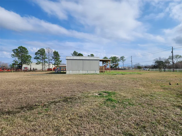 $3,200 | 3373 East Highway 6, Alvin, TX 77511