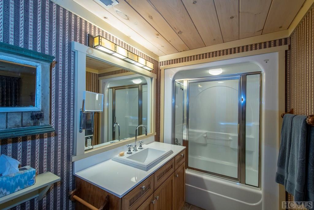 315 Worley Road Highlands, NC 28741 - Photo 38 of 44 Gallery Image 38