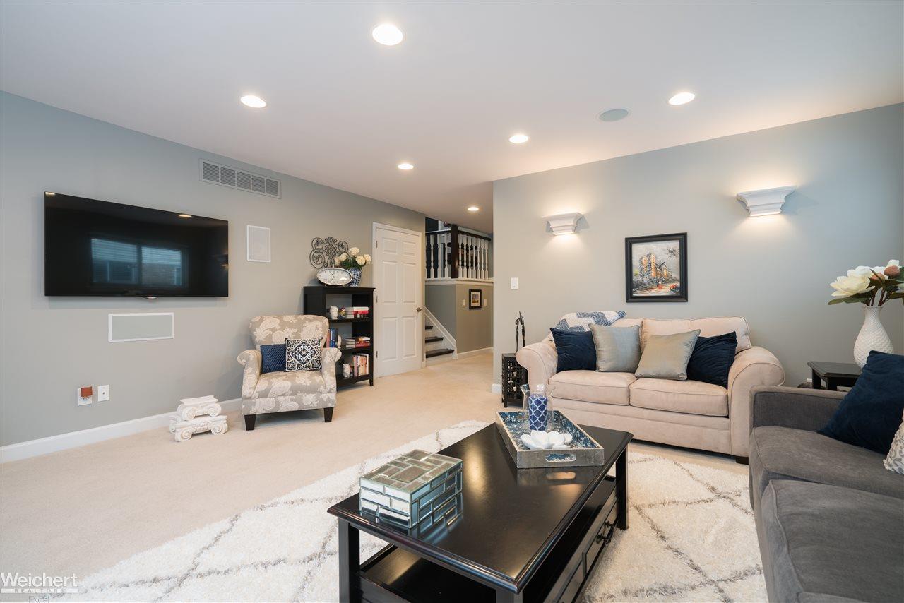 265 Rose Brier Drive Rochester Hills, MI 48309 - Photo 25 of 34