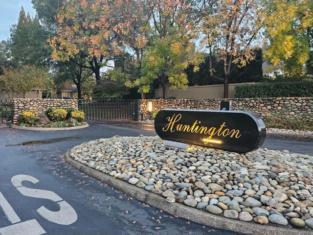 $995,000 | 11370 Huntington Village Lane, Gold River, CA 95670