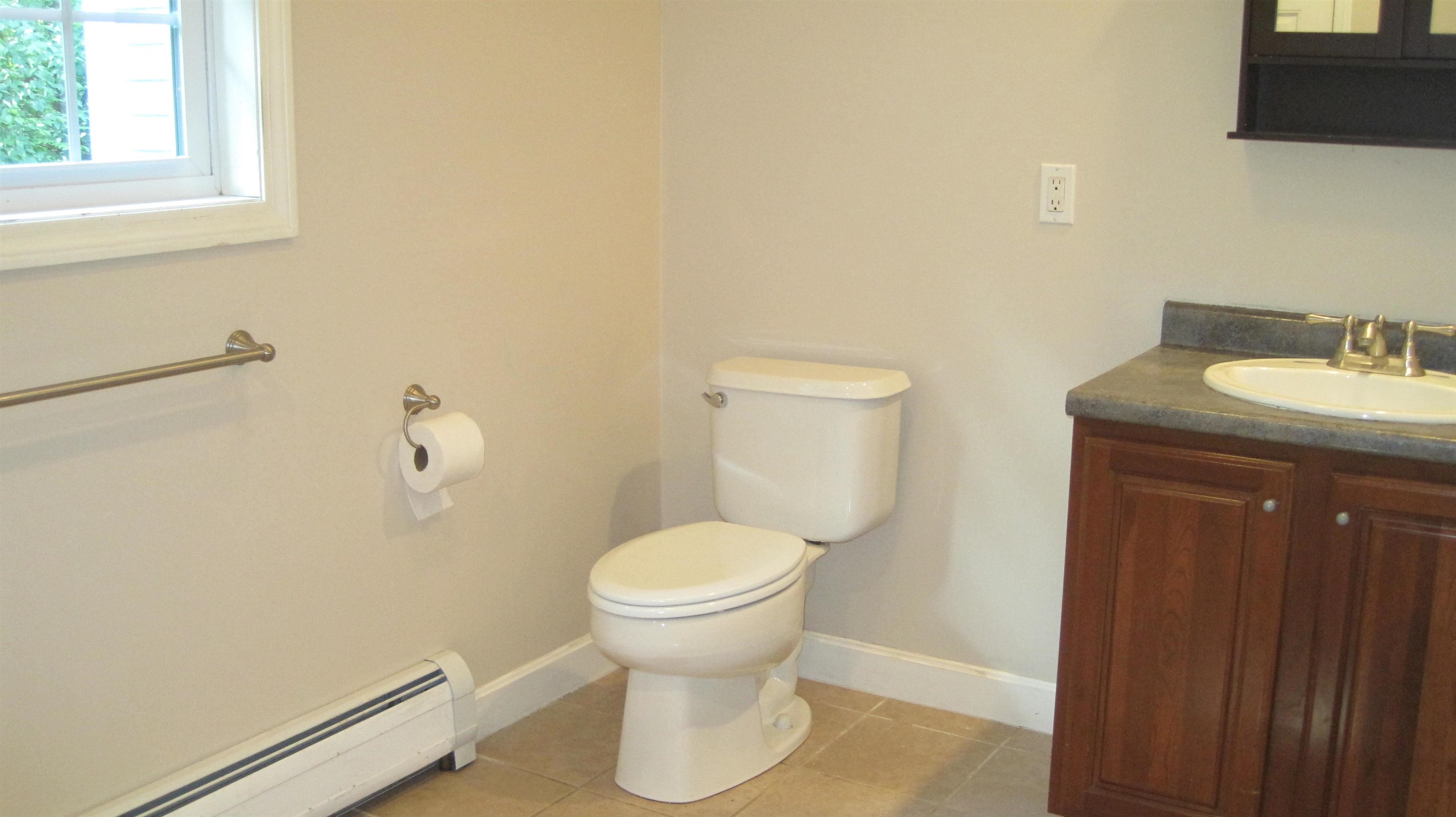 149 Sherborne Road Barrington, NH 03825 - Photo 9 of 38