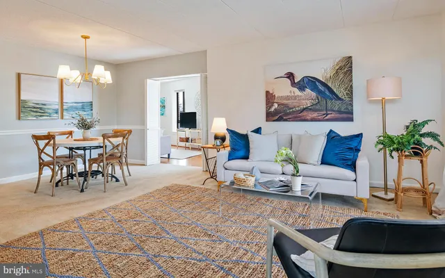 $689,500 | 100 Severn Avenue, Unit 206, Annapolis, MD 21403