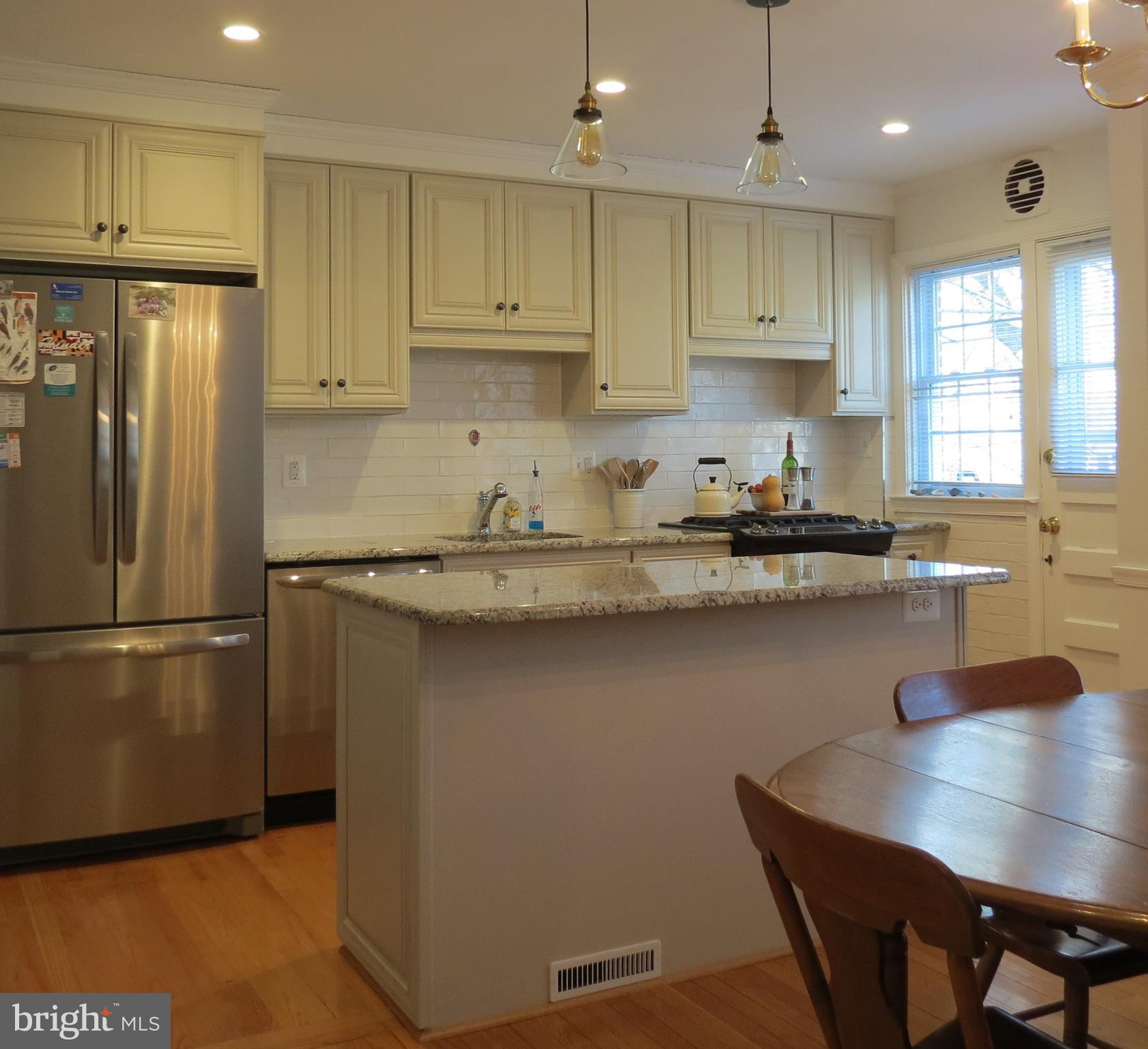 7119 Heathfield Road Baltimore, MD 21212 - Photo 17 of 19