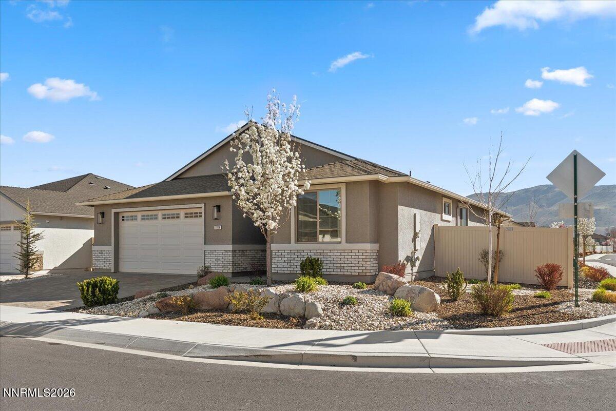 11174 Freedom Range Lane Reno, NV 89521 - Photo 4 of 41 11174 Freedom Range (3)