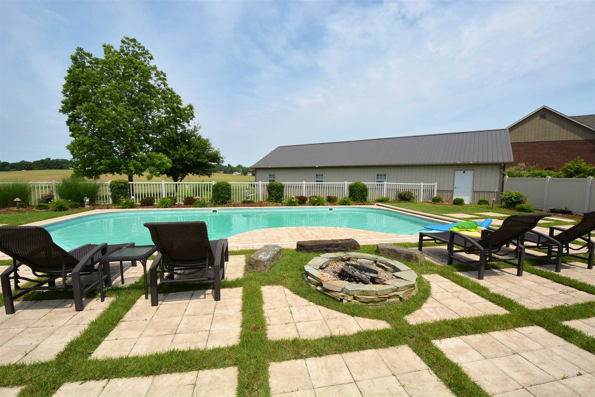 1835 Cobblestone Road Jasper, IN 47546 - Photo 25 of 30 Gallery Image 25