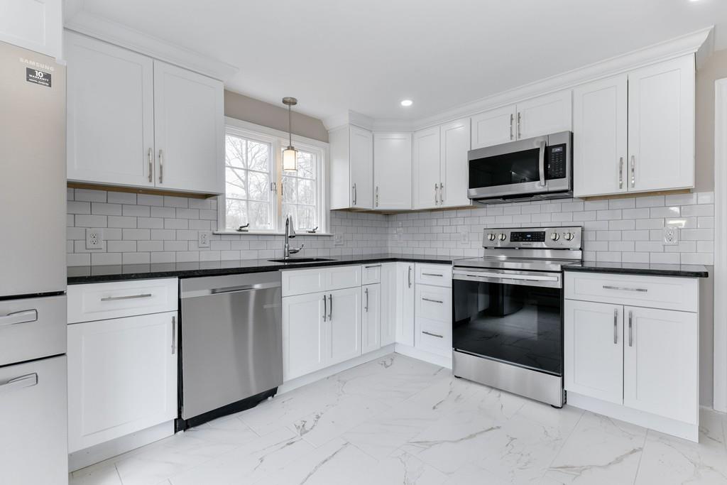 6 Enon Road Wenham, MA 01984 - Photo 12 of 27 Gallery Image 12