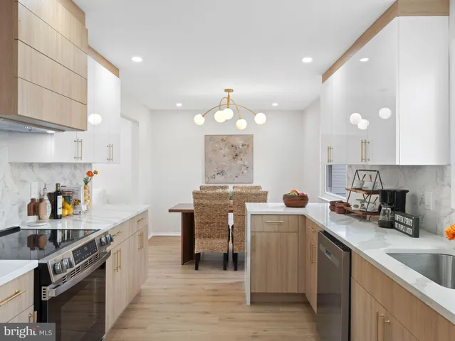 $599,000 | 98 Red Stone Ridge, Delran, NJ 08075