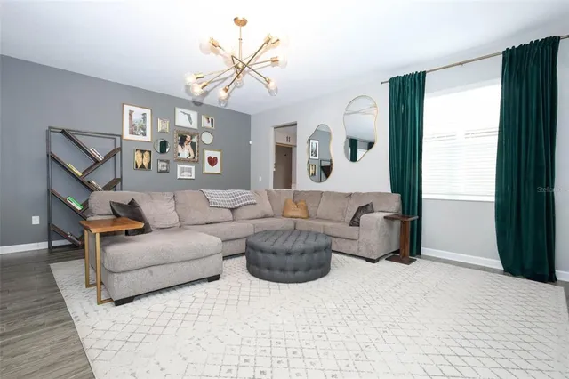 $2,900 | 12003 Theme Alley, Orlando, FL 32832