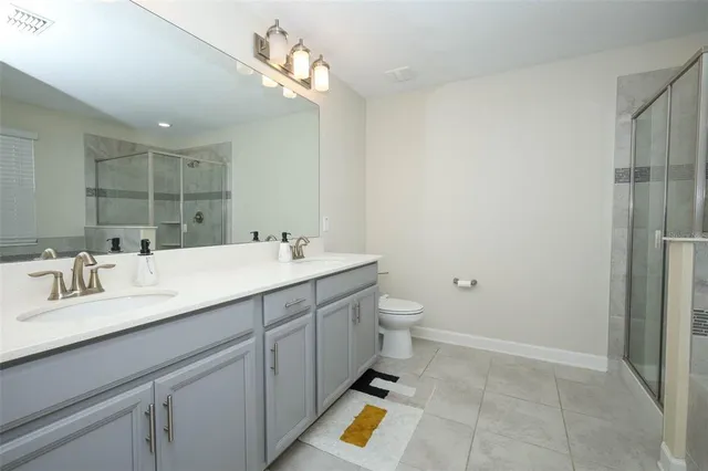 $2,900 | 12003 Theme Alley, Orlando, FL 32832