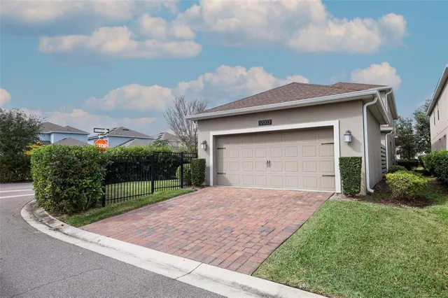 $2,900 | 12003 Theme Alley, Orlando, FL 32832