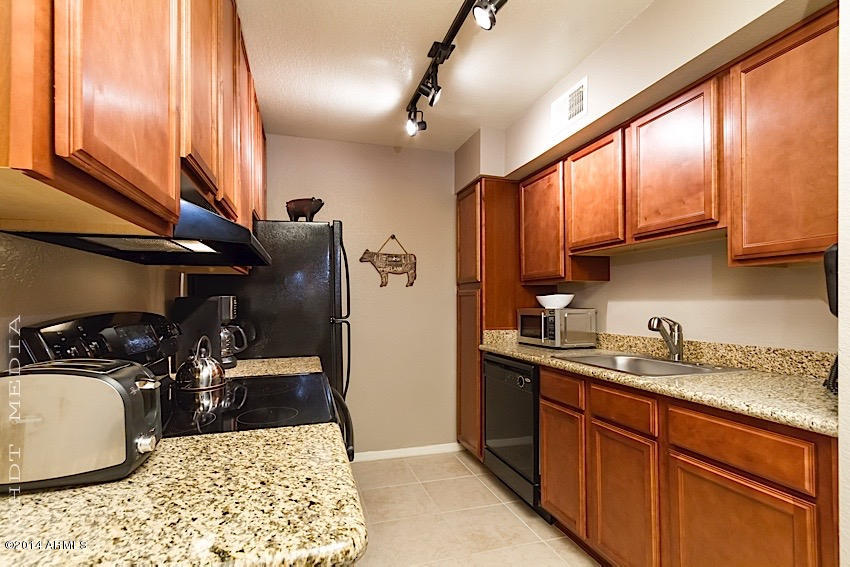 3500 North Hayden Road, Unit 2205 Scottsdale, AZ 85251 - Photo 8 of 25 006 endless summer kitchen