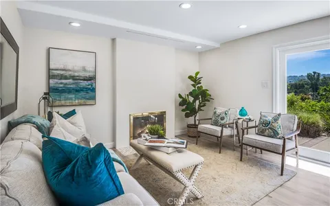 $2,199,000 | 4240 Vía Pinzon, Palos Verdes Estates, CA 90274