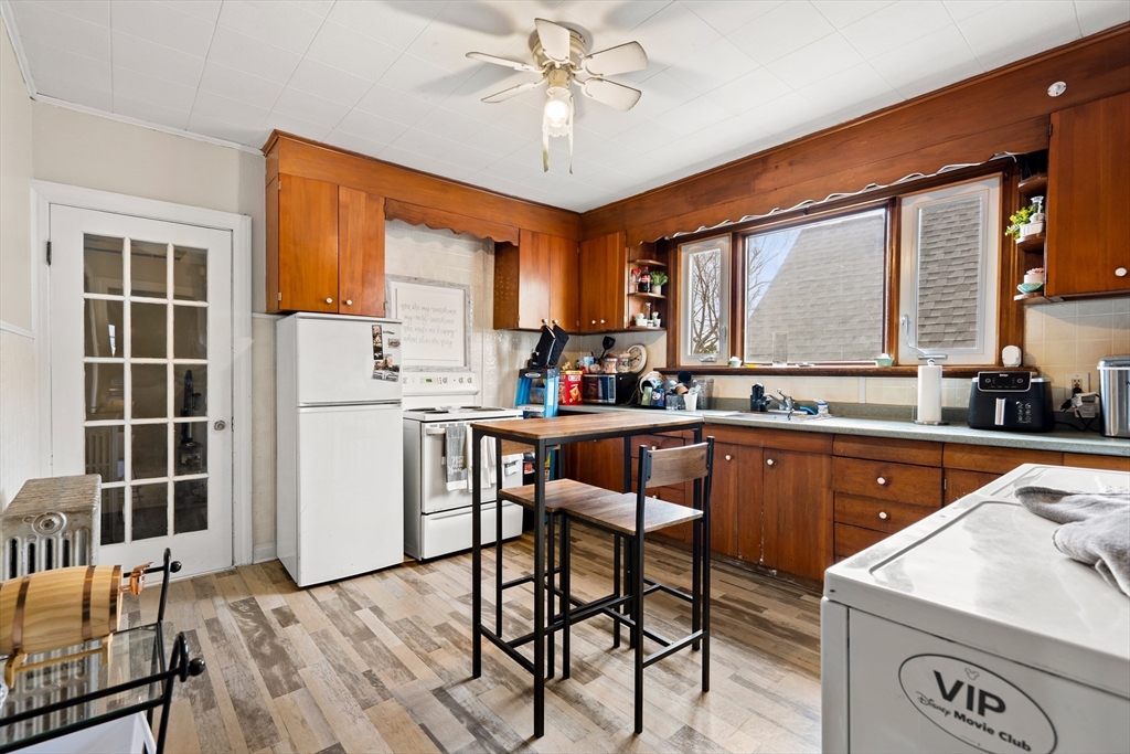 196 Washington Street Gloucester, MA 01930 - Photo 19 of 33