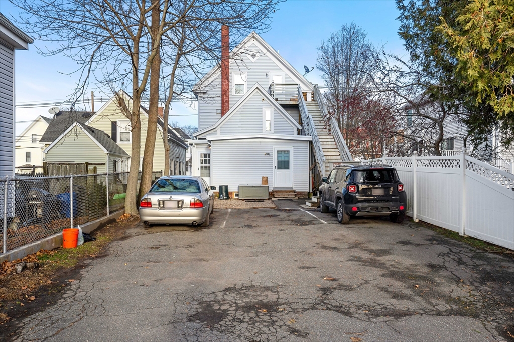 196 Washington Street Gloucester, MA 01930 - Photo 4 of 33