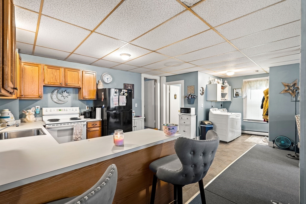 196 Washington Street Gloucester, MA 01930 - Photo 8 of 33