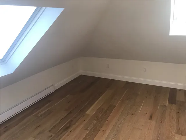 $3,200 | 445 Broadway, Unit B, Newport, RI 02840