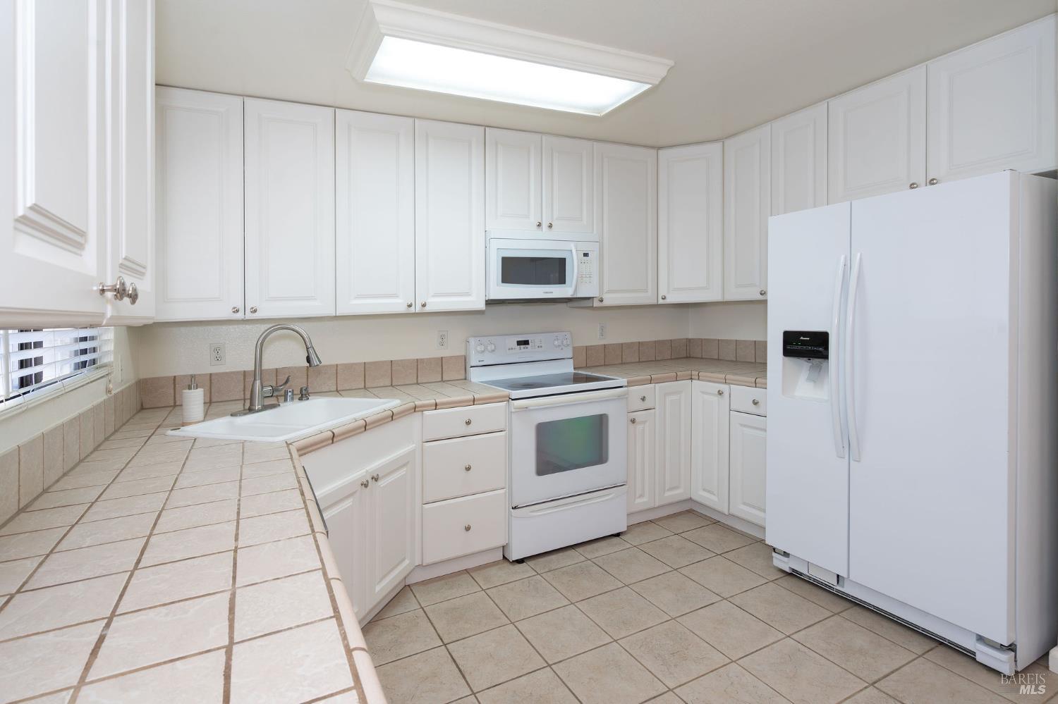 2791 McBride Lane, Unit 148 Santa Rosa, CA 95403 - Photo 11 of 34