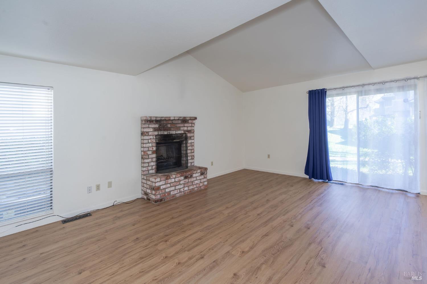 2791 McBride Lane, Unit 148 Santa Rosa, CA 95403 - Photo 5 of 34