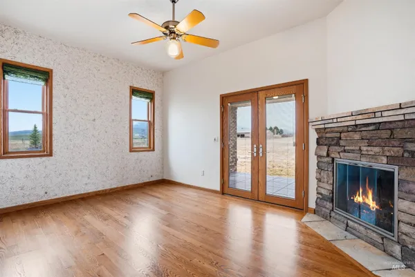 $1,295,000 | 9650 N Highway, Horseshoe Bend, ID 83629