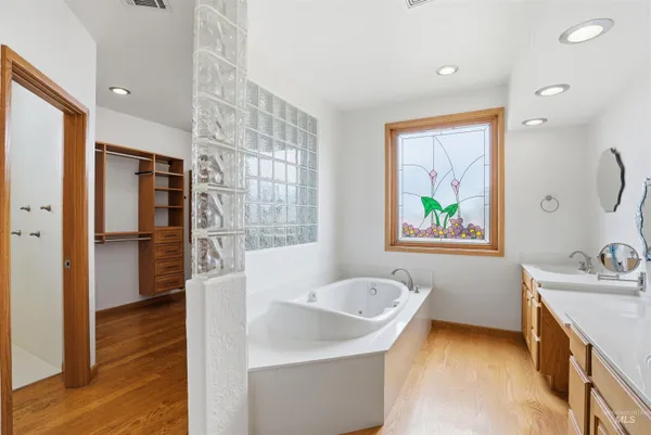 $1,295,000 | 9650 N Highway, Horseshoe Bend, ID 83629