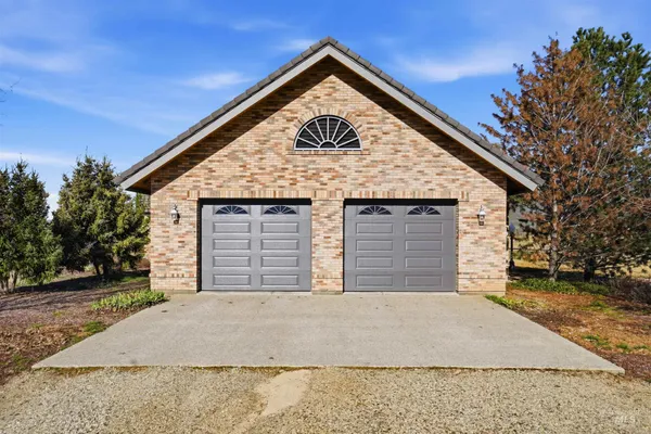 $1,295,000 | 9650 N Highway, Horseshoe Bend, ID 83629