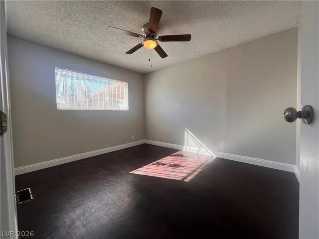 $1,795 | 5901 Idle Avenue, Las Vegas, NV 89107