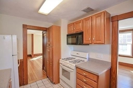 467 Gleasondale Road, Unit 467 Stow, MA 01775 - Photo 8 of 11 Gallery Image 8